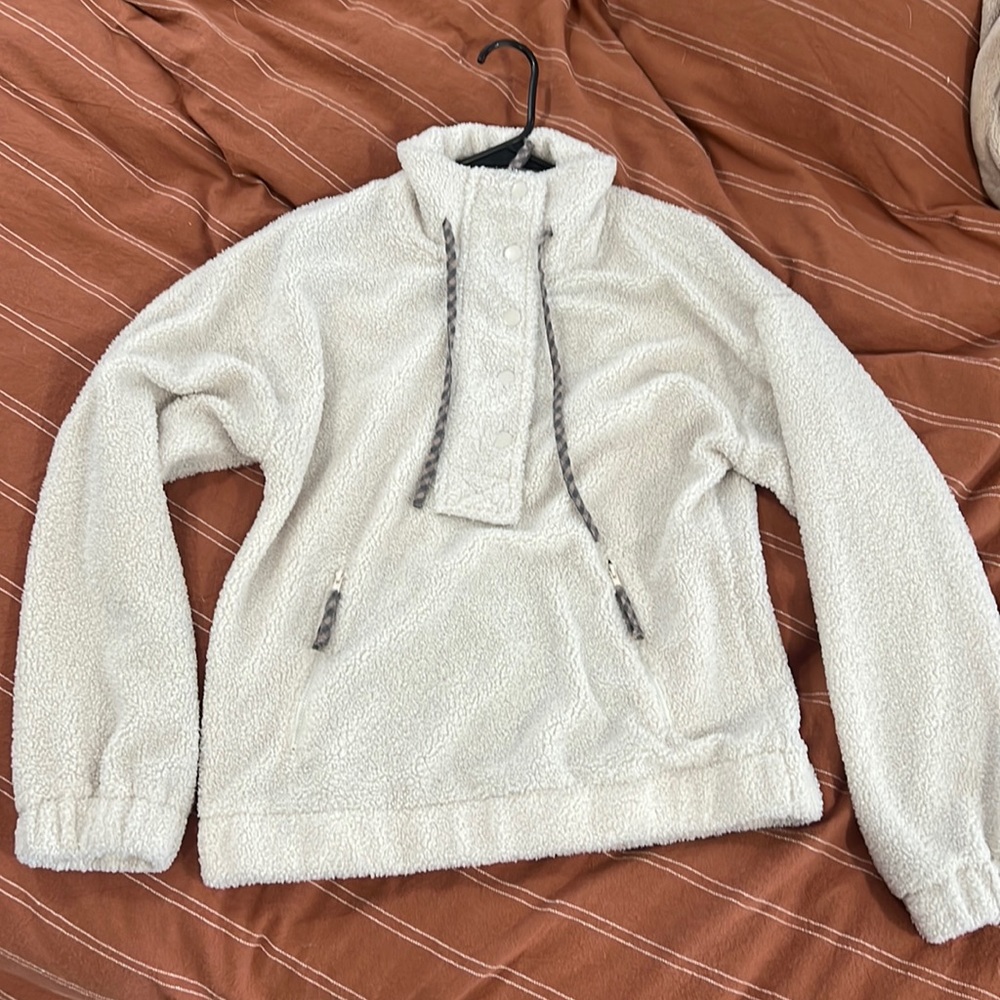 Uncharted Threads Fleece